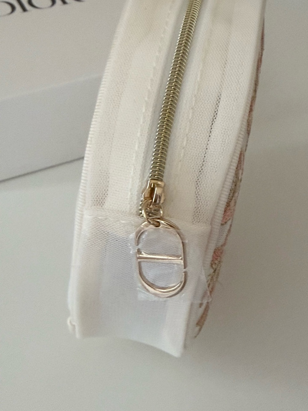 NWT Dior Beauty Mother’s Day Edition Trousse Pouch - Picture 4 of 13